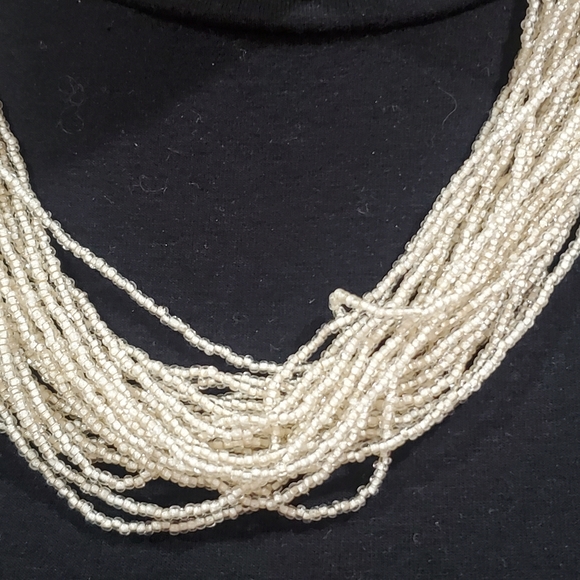 Vintage Beaded Necklace - Picture 3 of 9